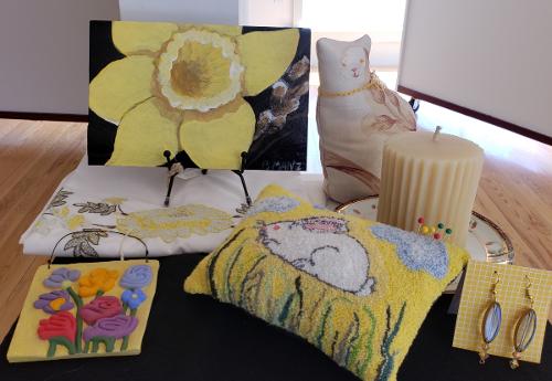 Gift Shop Yellow