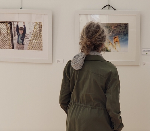 Alice appreciating an entry.