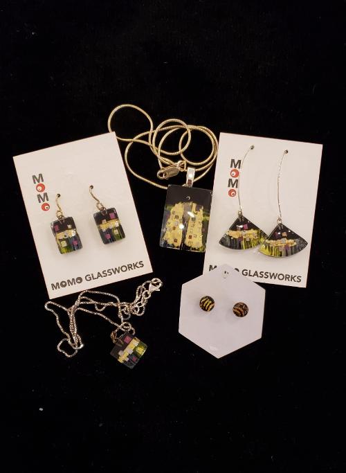 MoMo Gold Jewelry